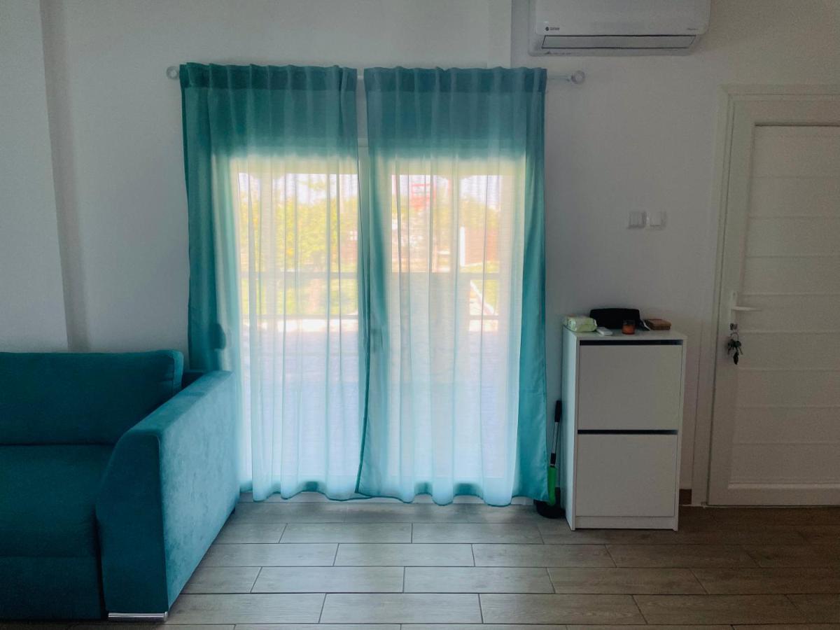 Villa ,,Sea Breeze,, - Home By The Sea Néa Ankhíalos 外观 照片
